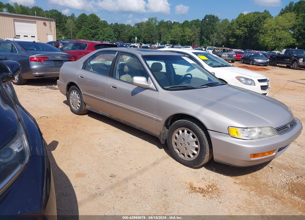 1997 HONDA ACCORD EX VIN: 1HGCD5664VA039932