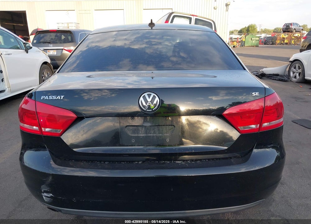 2013 VOLKSWAGEN PASSAT VIN: 1VWBP7A33DC066839