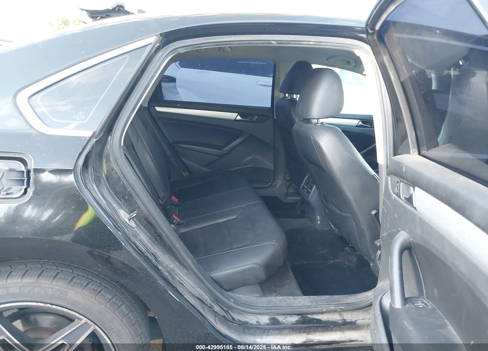 2013 VOLKSWAGEN PASSAT VIN: 1VWBP7A33DC066839