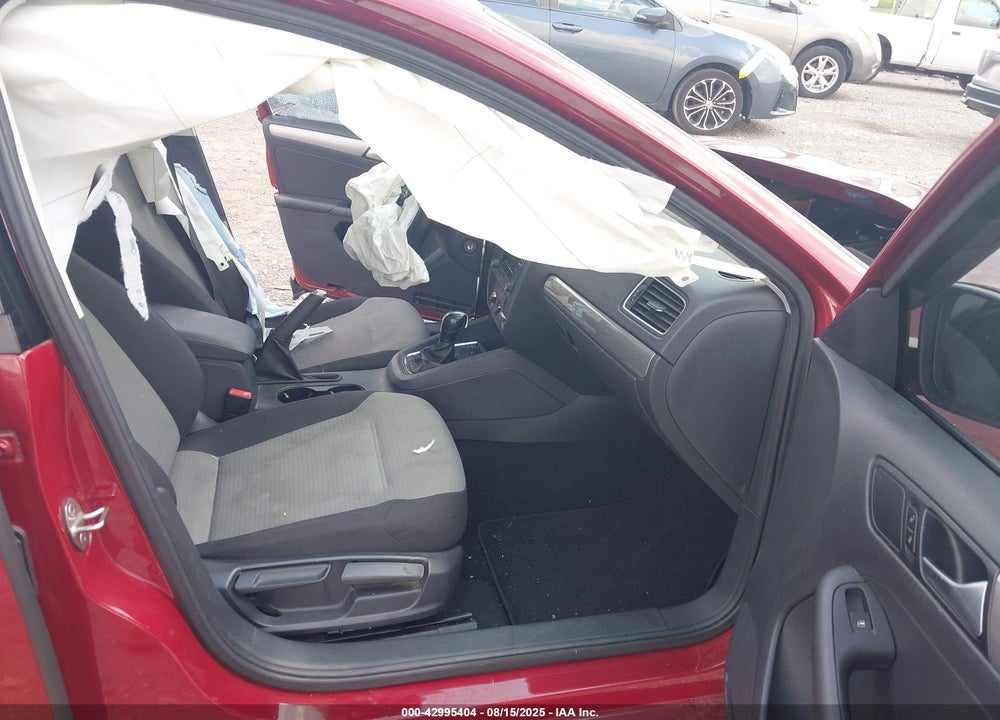 2017 VOLKSWAGEN JETTA 1.4T S VIN: 3VW2B7AJ4HM299405