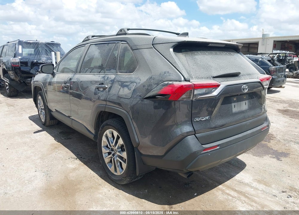 2019 TOYOTA RAV4 VIN: JTMC1RFV0KD005597