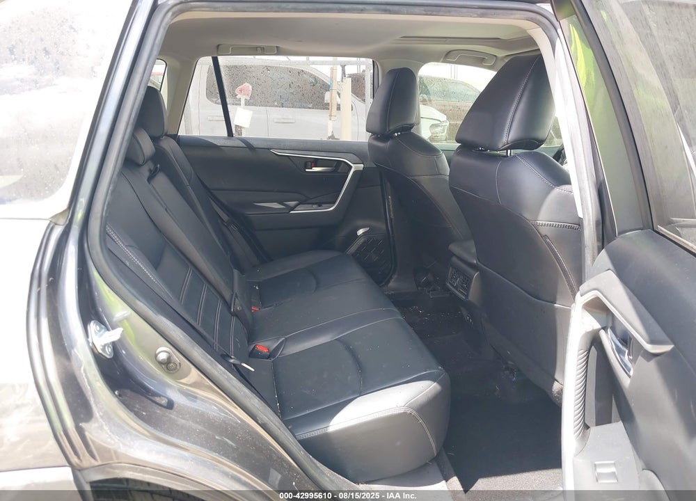 2019 TOYOTA RAV4 VIN: JTMC1RFV0KD005597