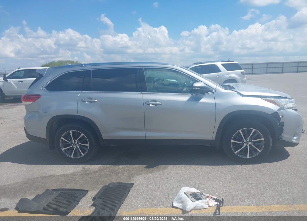 2019 TOYOTA HIGHLANDER VIN: 5TDJZRFH2KS612437