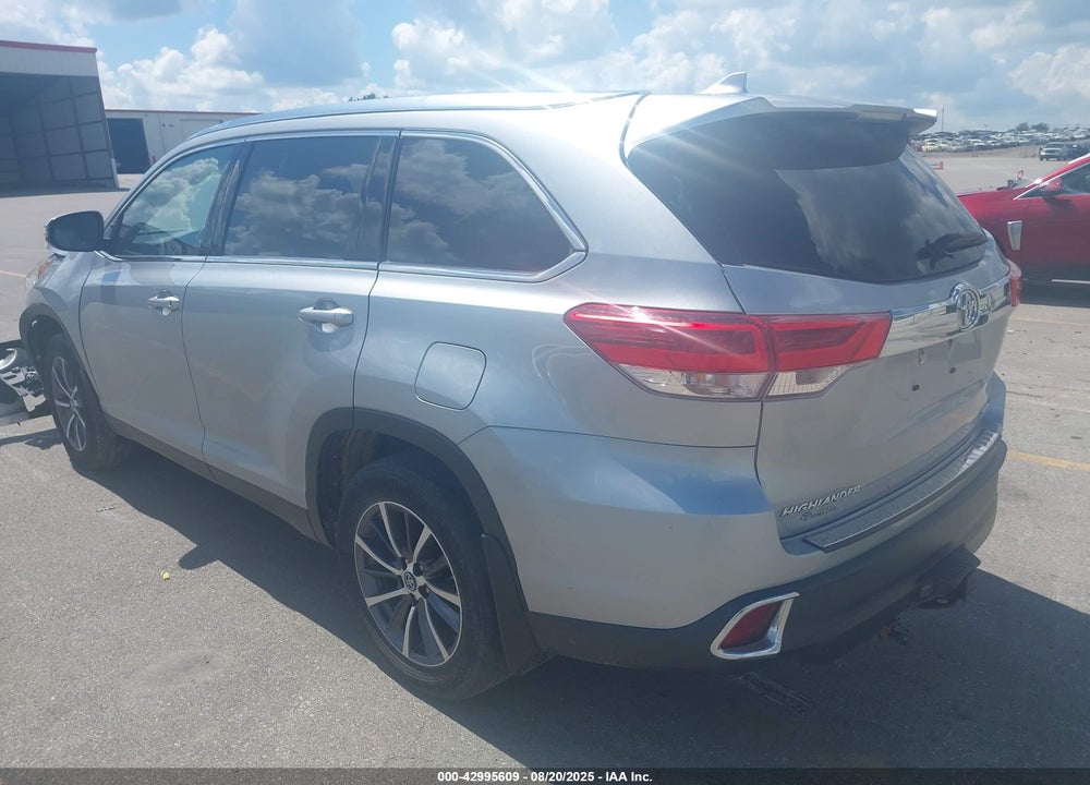 2019 TOYOTA HIGHLANDER VIN: 5TDJZRFH2KS612437