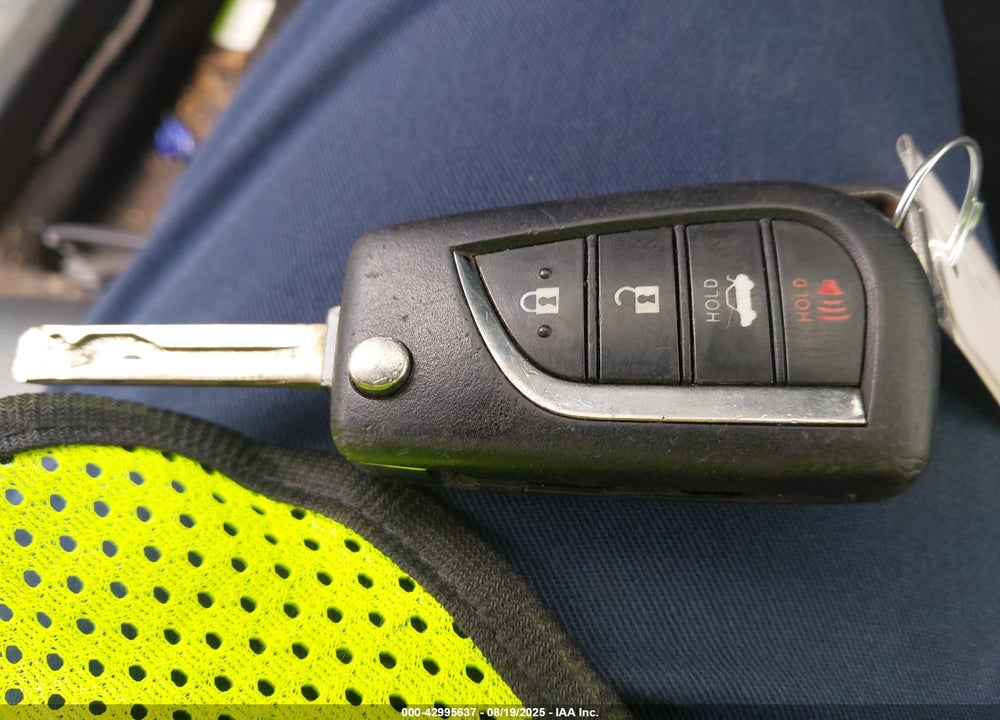 2021 TOYOTA CAMRY VIN: 4T1G11AKXMU429173