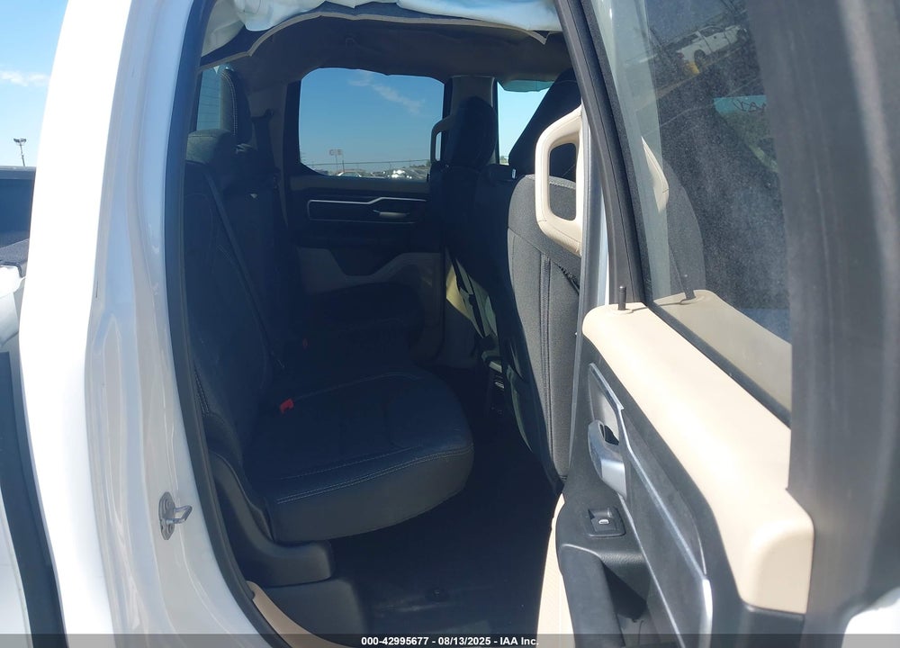 2019 RAM 1500 VIN: 1C6SRFBT4KN833385