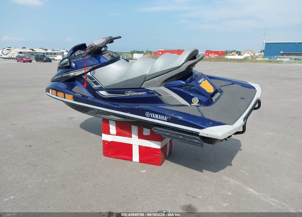 2012 YAMAHA FX-CRUISER SHO VIN: YAMA1266E212