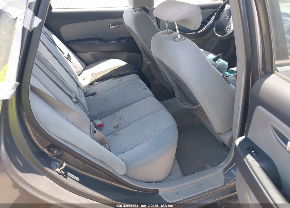 2007 HYUNDAI ELANTRA VIN: KMHDU46D77U113885