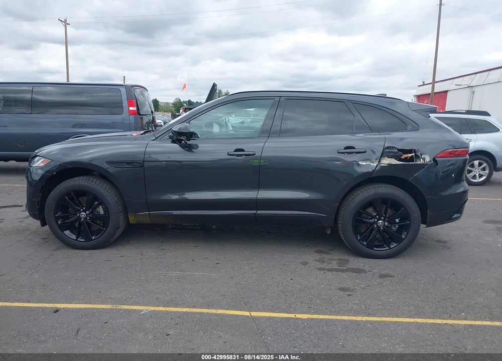 2025 JAGUAR F-PACE VIN: SADCT2EX8SA748213
