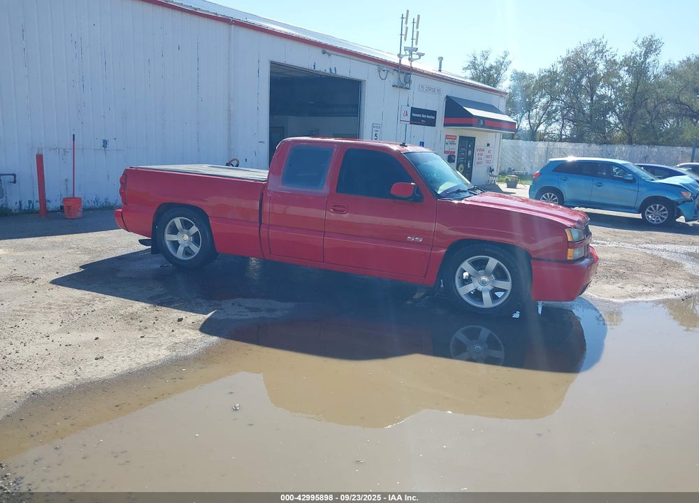 2003 CHEVROLET SILVERADO 1500 SS VIN: 2GCEK19N431371255