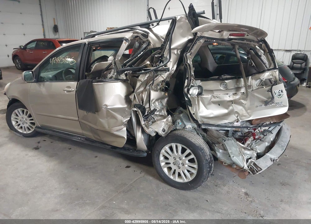 2009 TOYOTA SIENNA XLE VIN: 5TDBK22C29S026860
