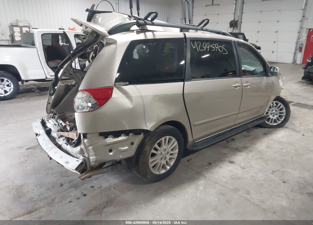 2009 TOYOTA SIENNA XLE VIN: 5TDBK22C29S026860