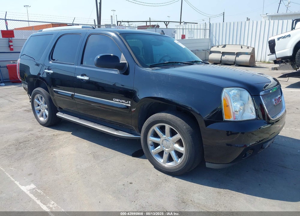 2007 GMC YUKON DENALI VIN: 1GKFK63877J378981