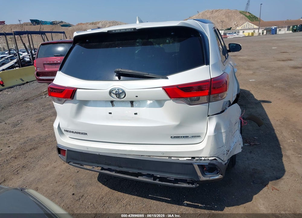 2019 TOYOTA HIGHLANDER VIN: 5TDDZRFH2KS983322