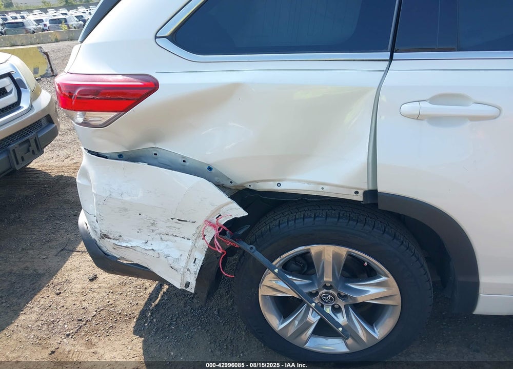 2019 TOYOTA HIGHLANDER VIN: 5TDDZRFH2KS983322