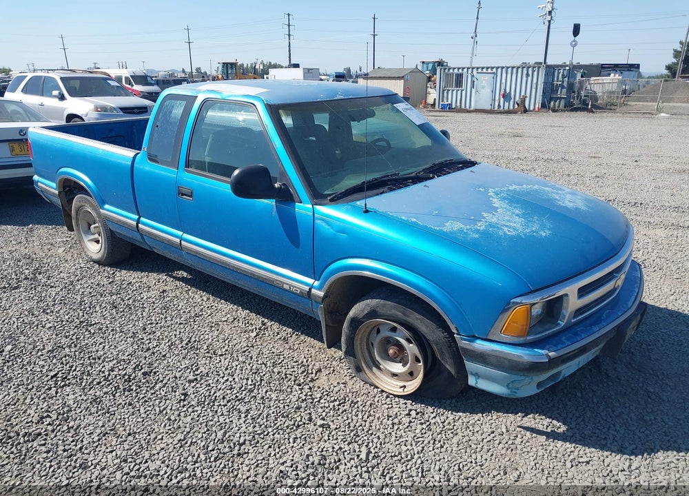 1995 CHEVROLET S TRUCK S10 VIN: 1GCCS1943S8263297