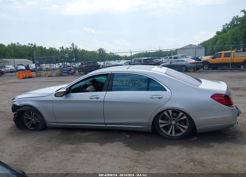 2016 MERCEDES-BENZ S CLASS VIN: WDDUG8FB0GA220480