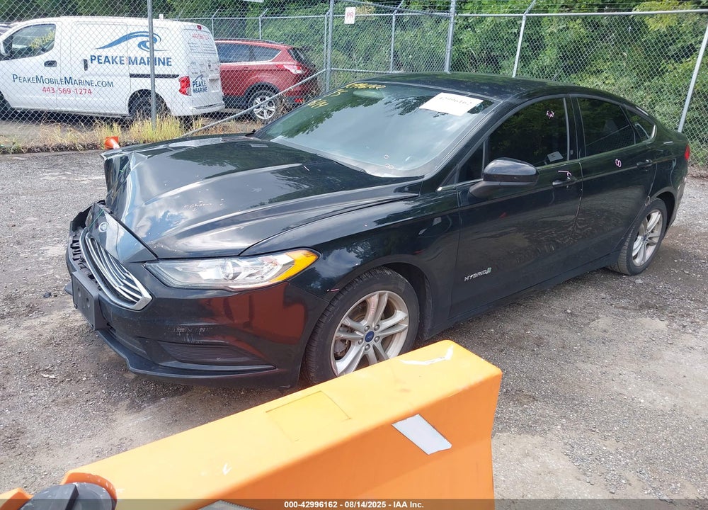 2018 FORD FUSION VIN: 3FA6P0LU0JR137581