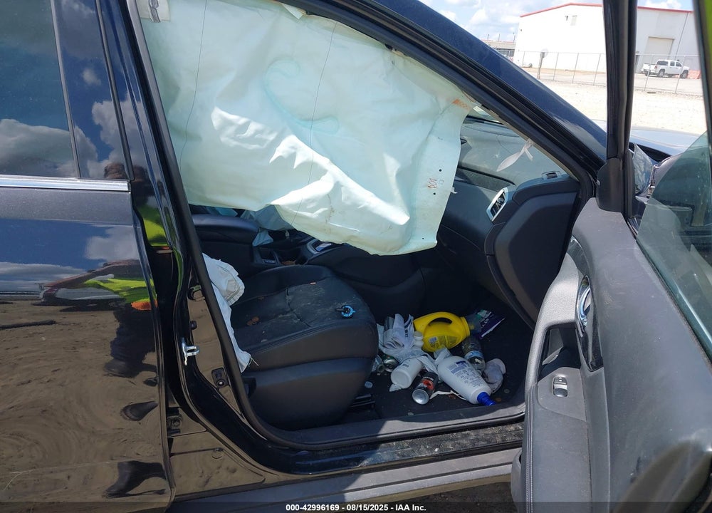 2016 NISSAN ROGUE VIN: 5N1AT2MT2GC791678