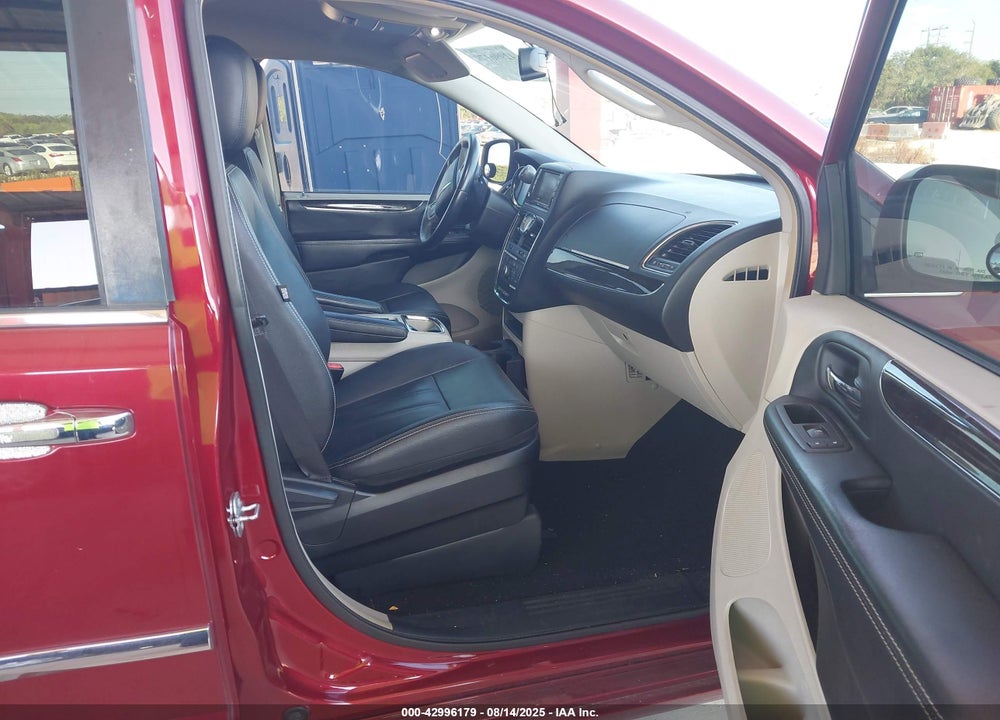 2016 CHRYSLER TOWN & COUNTRY TOURING VIN: 2C4RC1BG2GR119876