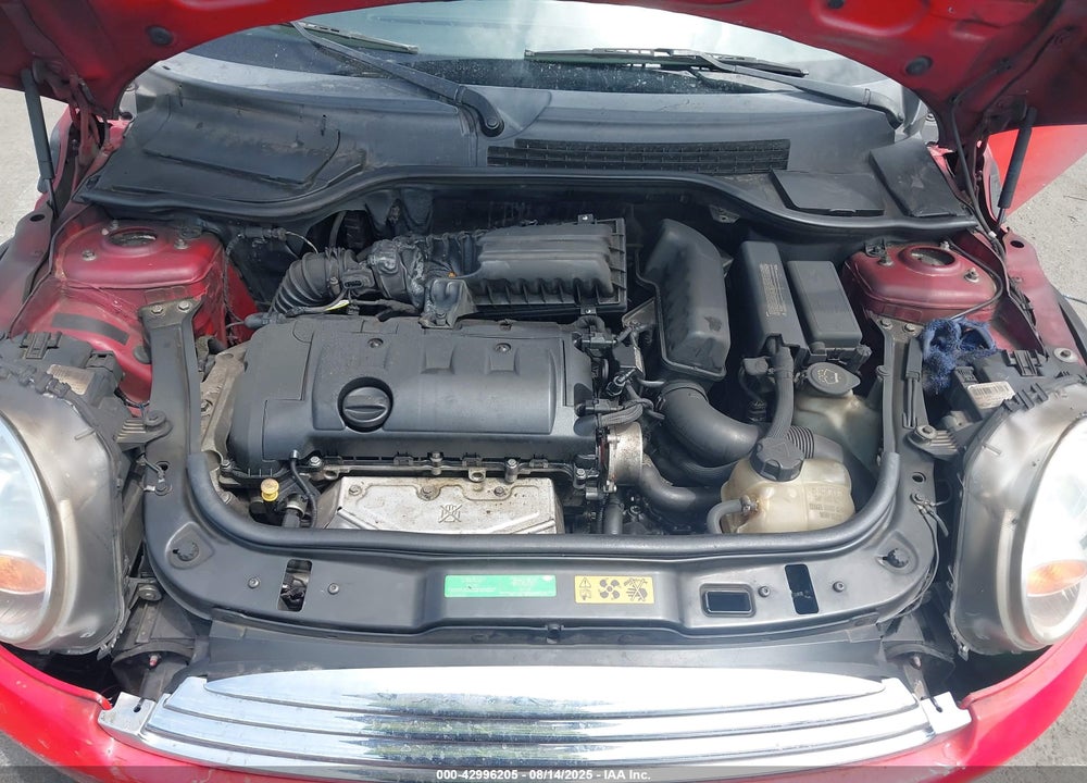 2008 MINI COOPER VIN: WMWMF335X8TT62692