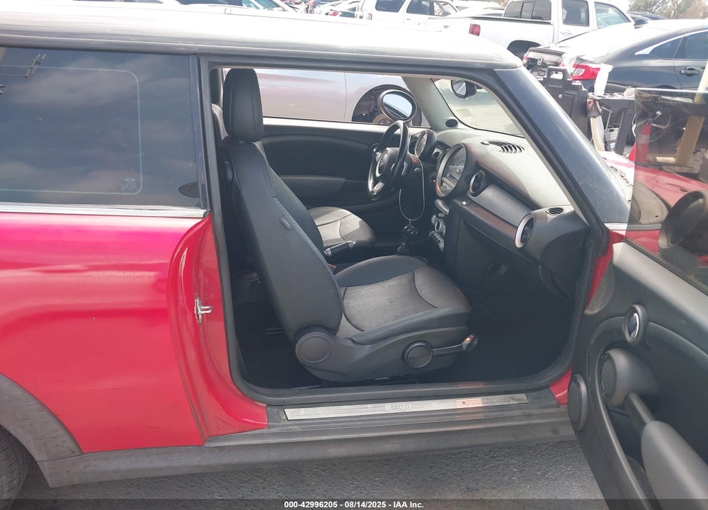 2008 MINI COOPER VIN: WMWMF335X8TT62692