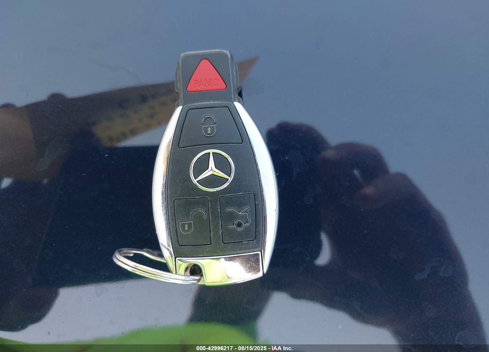2016 MERCEDES-BENZ C CLASS VIN: WDDWF4KB3GR144409