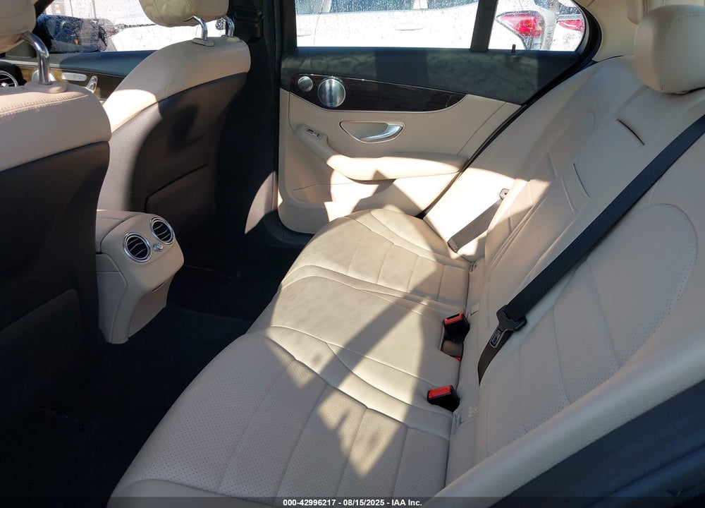 2016 MERCEDES-BENZ C CLASS VIN: WDDWF4KB3GR144409