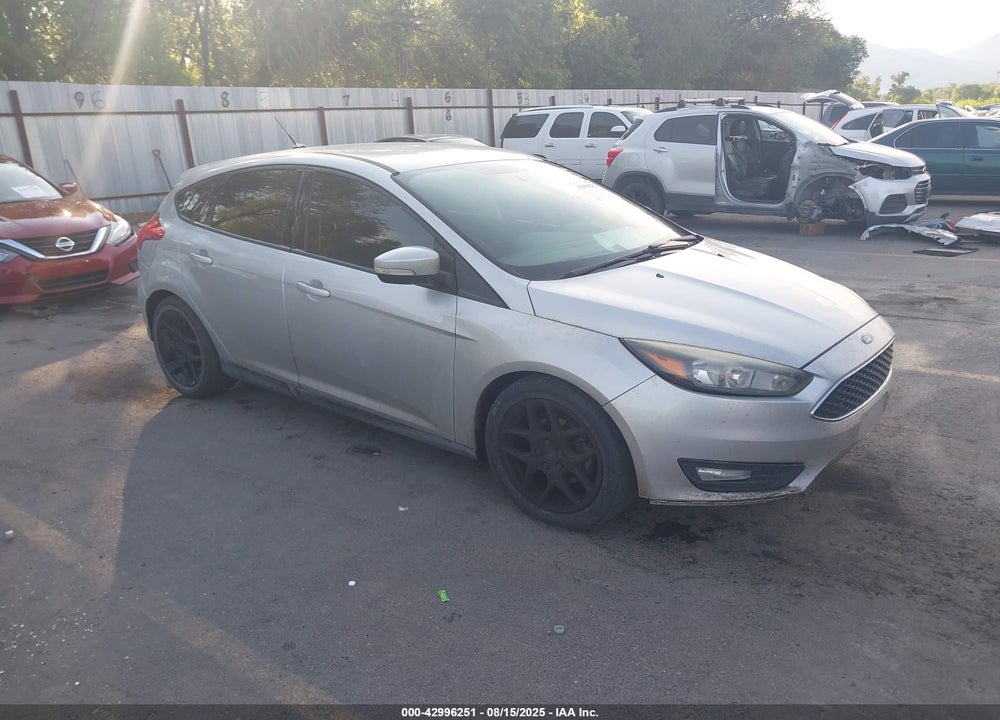 2016 FORD FOCUS SE VIN: 1FADP3K20GL360476