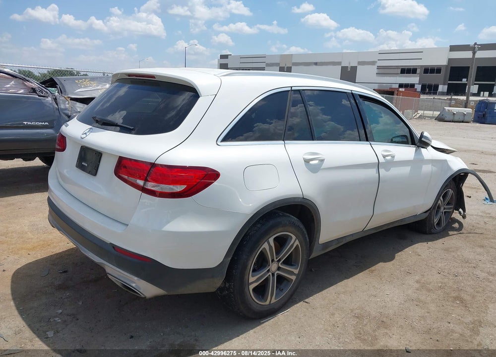 2017 MERCEDES-BENZ GLC 300 VIN: WDC0G4JBXHF118322