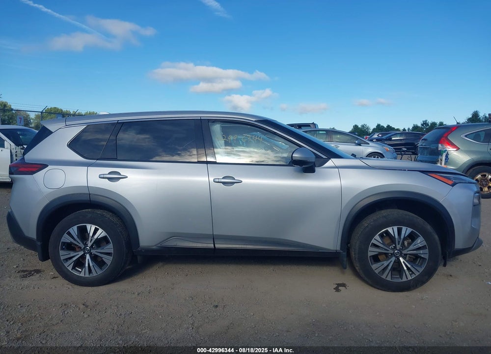 2021 NISSAN ROGUE VIN: JN8AT3BB6MW201727