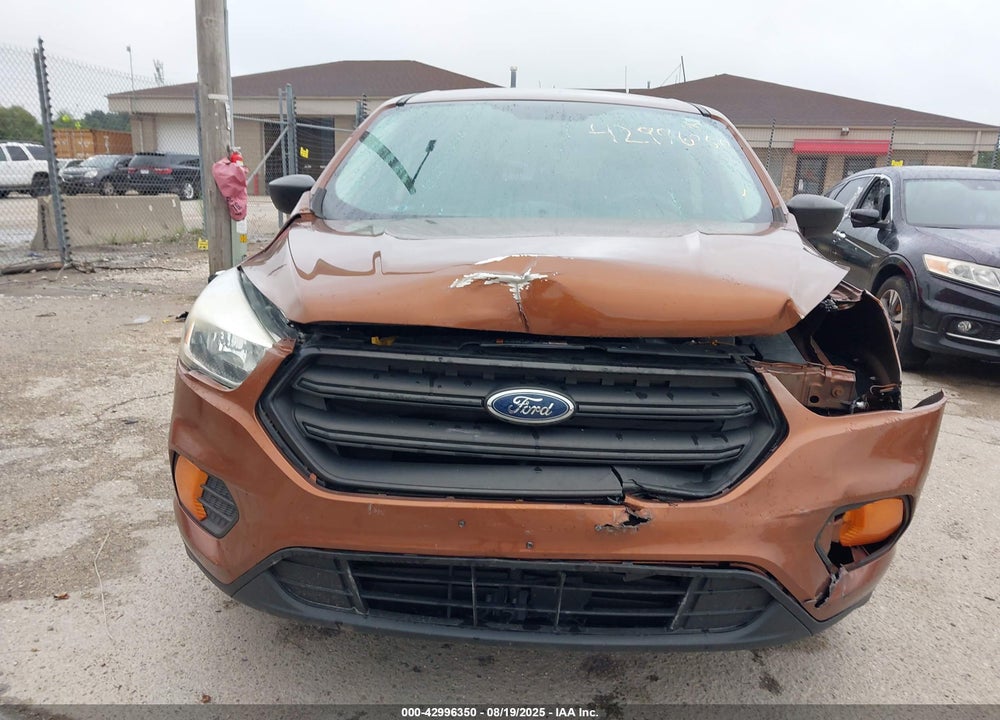 2017 FORD ESCAPE VIN: 1FMCU0F75HUA10576