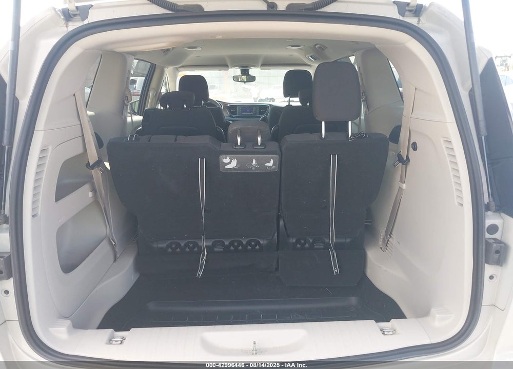 2017 CHRYSLER PACIFICA TOURING VIN: 2C4RC1DG1HR551695