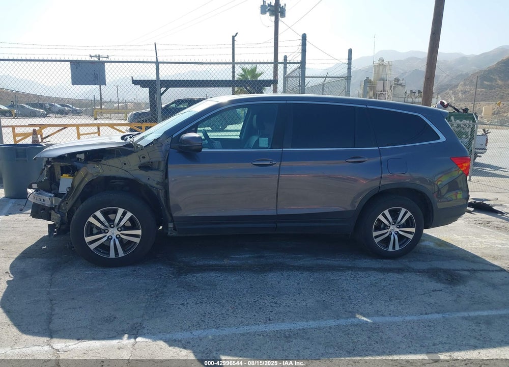 2018 HONDA PILOT VIN: 5FNYF6H57JB044438