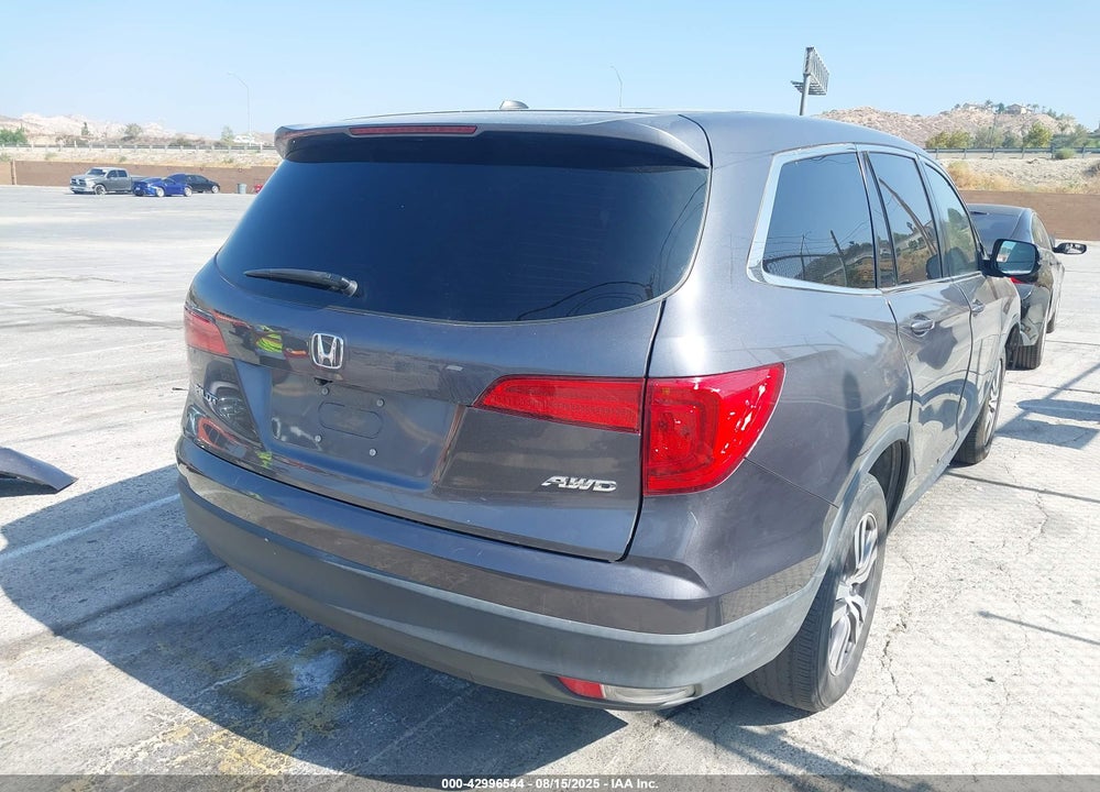 2018 HONDA PILOT VIN: 5FNYF6H57JB044438