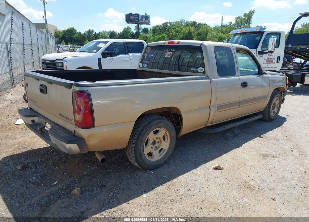 2005 CHEVROLET SILVERADO 1500 LS VIN: 2GCEC19V551331833