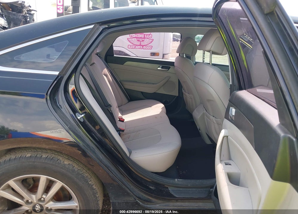 2015 HYUNDAI SONATA VIN: 5NPE24AF4FH240383