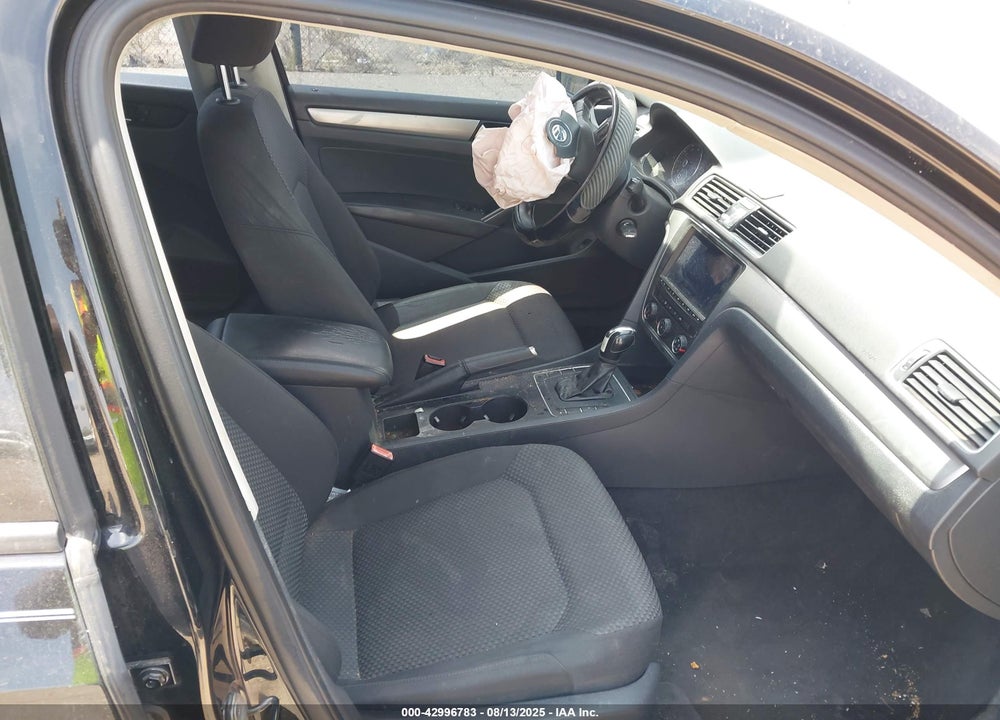 2014 VOLKSWAGEN PASSAT VIN: 1VWAH7A34EC019331