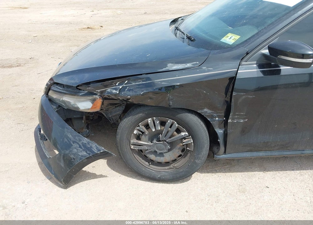2014 VOLKSWAGEN PASSAT VIN: 1VWAH7A34EC019331