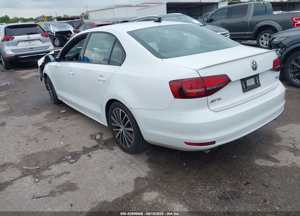 2016 VOLKSWAGEN JETTA VIN: 3VWD17AJ7GM348753