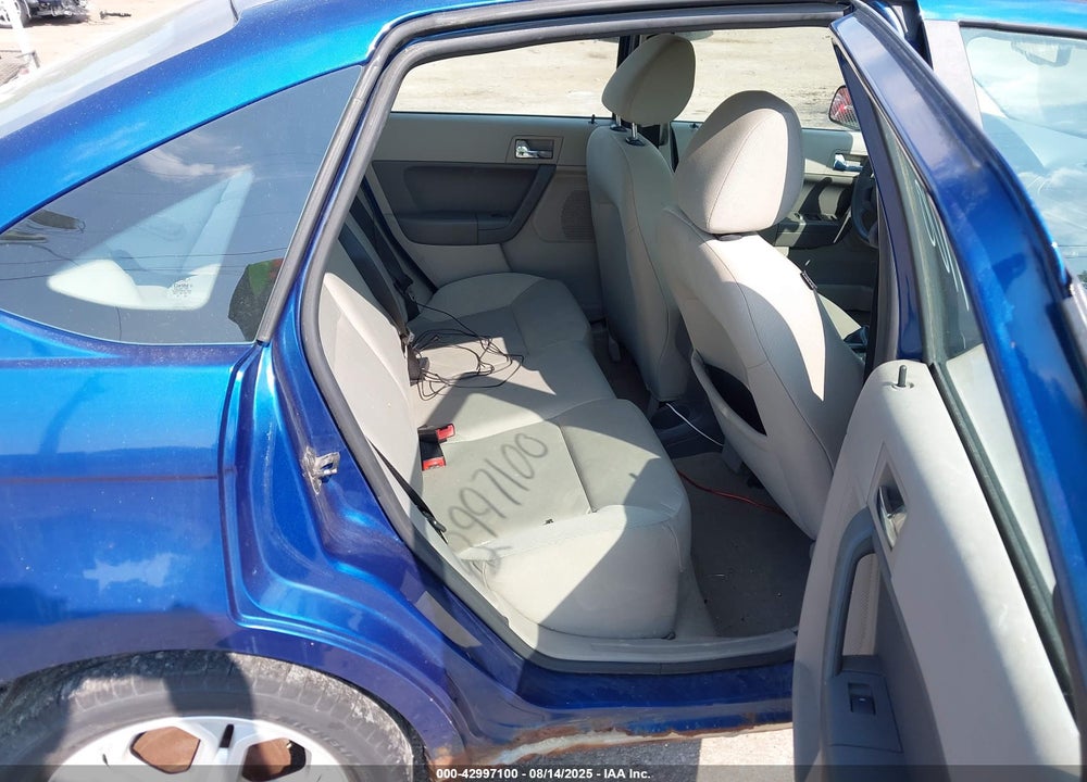 2008 FORD FOCUS SE/SES VIN: 1FAHP35N98W133858
