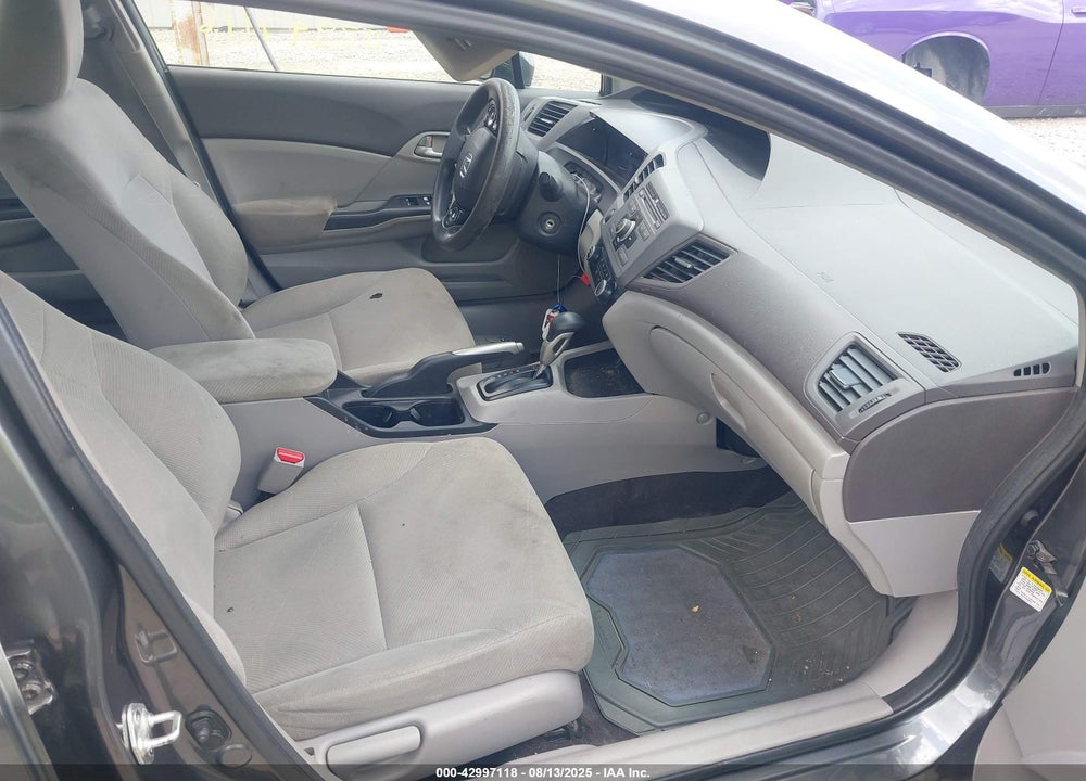 2012 HONDA CIVIC NATURAL GAS VIN: 19XFB5F52CE003353