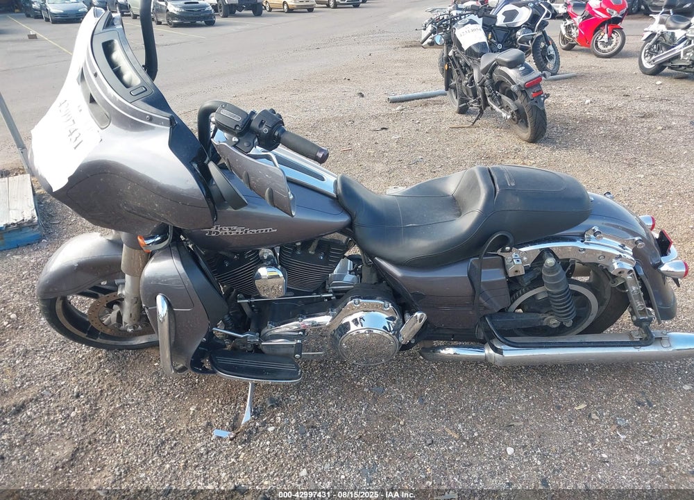 2015 HARLEY-DAVIDSON FLHXS STREET GLIDE SPECIAL VIN: 1HD1KRM38FB666106
