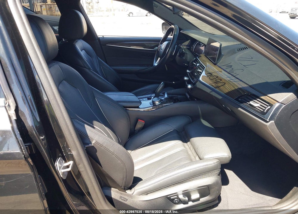 2018 BMW 5 SERIES VIN: WBAJA9C57JB249377