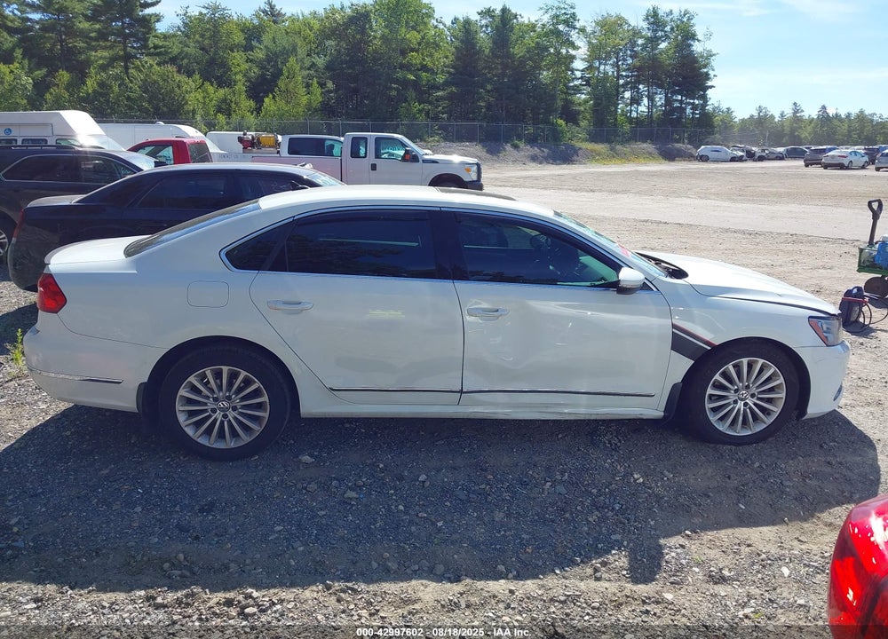 2016 VOLKSWAGEN PASSAT 1.8T SE VIN: 1VWBT7A33GC068896
