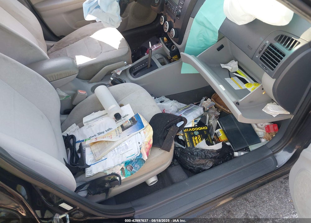 2009 KIA SPECTRA VIN: KNAFE221495627892
