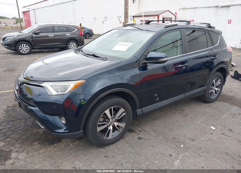2017 TOYOTA RAV4 VIN: 2T3RFREV8HW666514