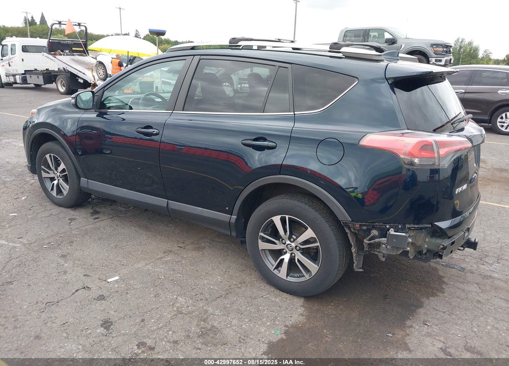 2017 TOYOTA RAV4 VIN: 2T3RFREV8HW666514