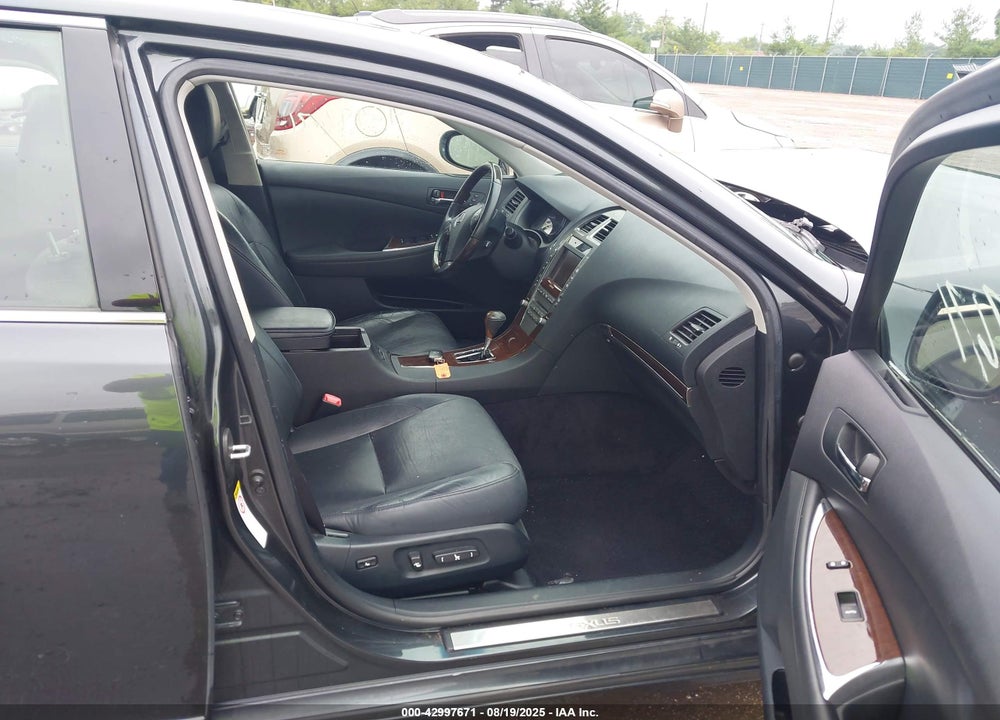 2011 LEXUS ES 350 VIN: JTHBK1EG1B2451670