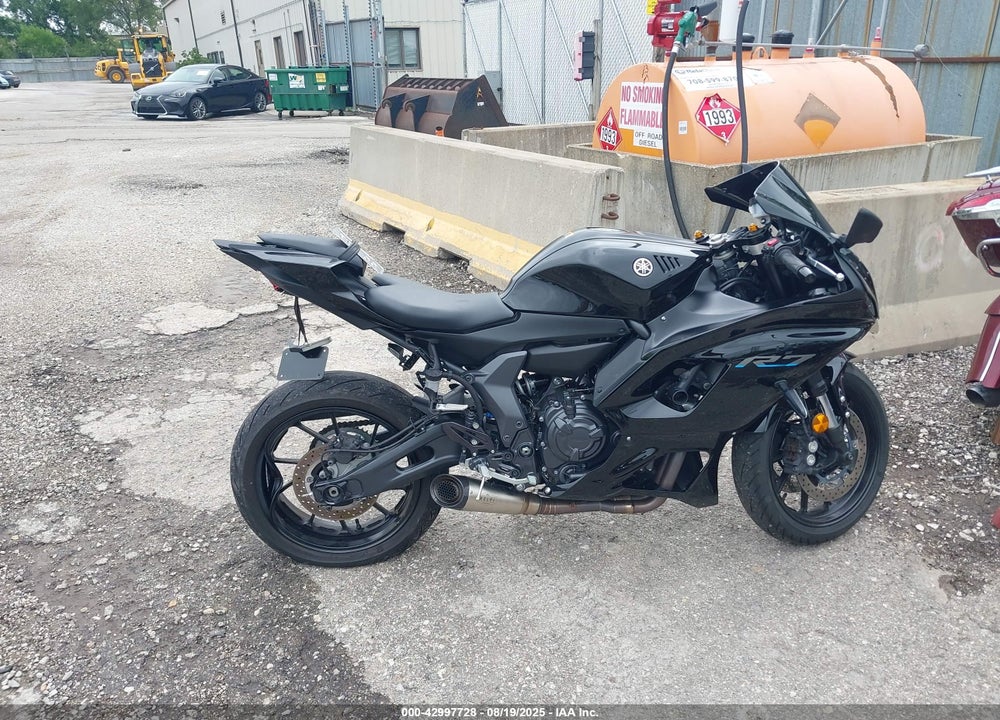 2023 YAMAHA YZFR7 VIN: JYARM38E0PA005485